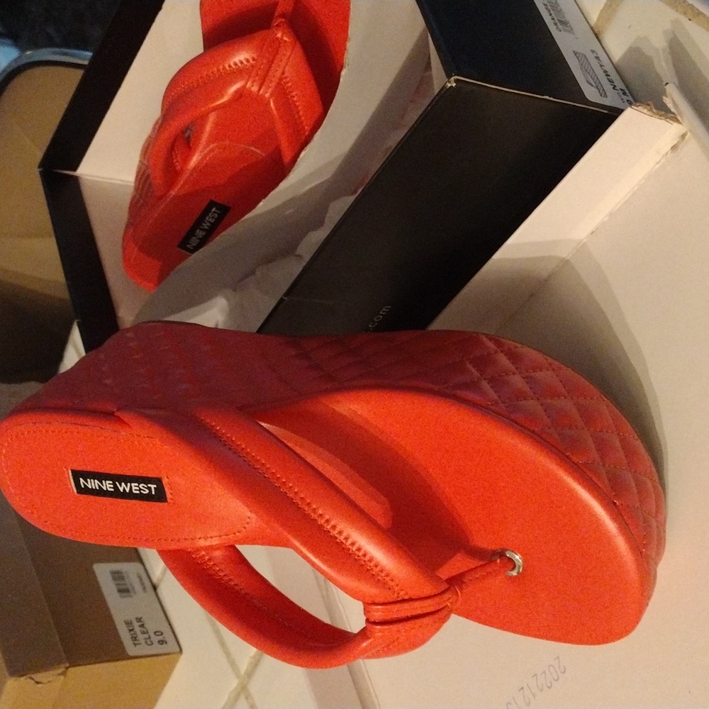 Platform flip flops